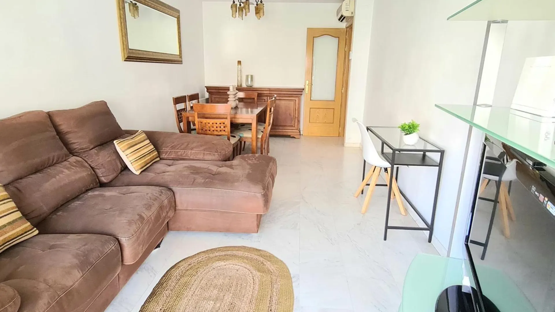 דירה Apartamento 3 Dormitorios מאלגה