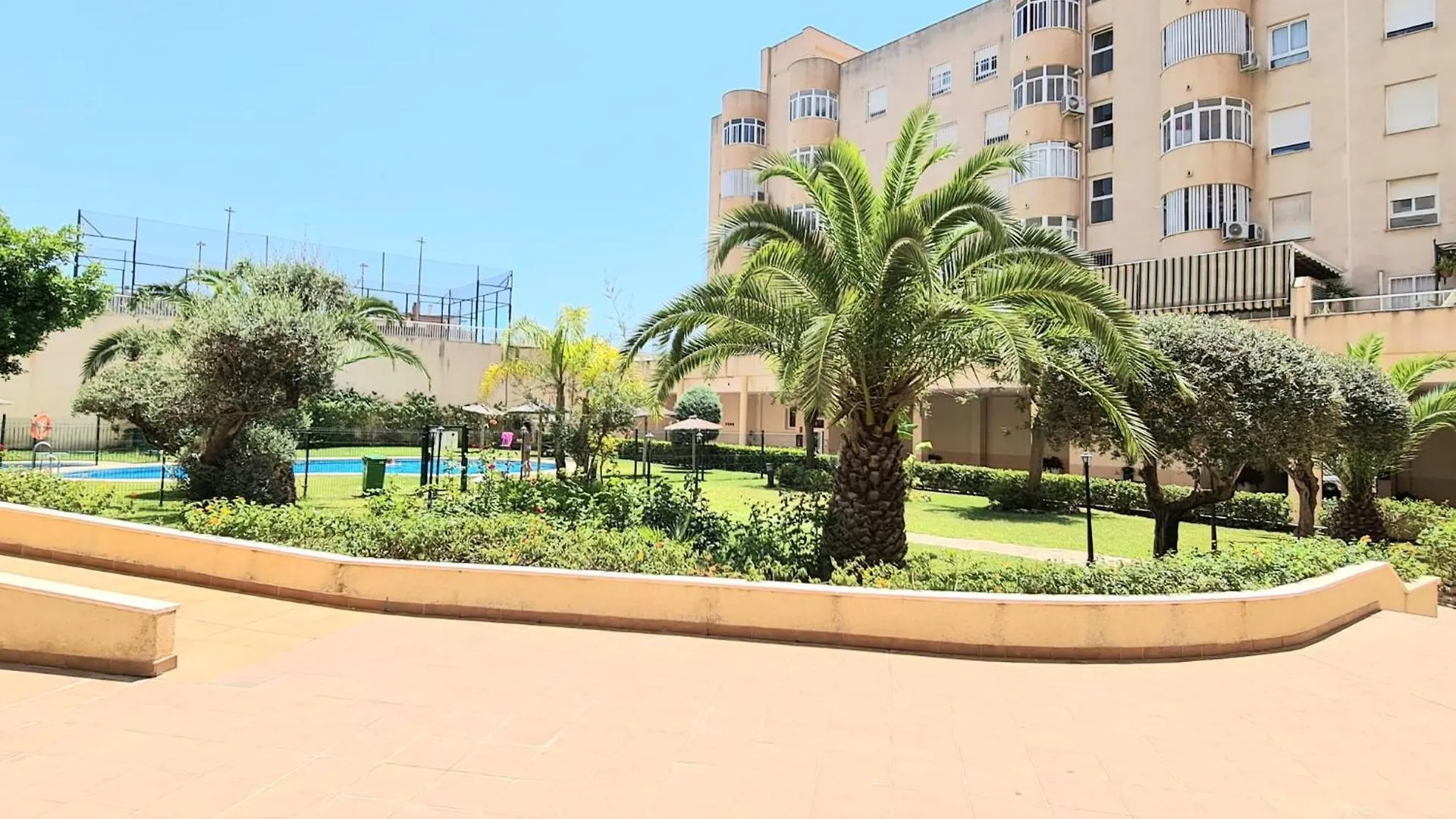 Apartamento 3 Dormitorios Malaga 0*,  Hiszpania